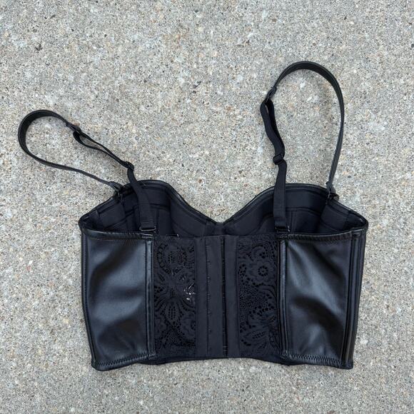 Victoria's Secret Very Sexy Balconet Bustier Bra Faux Leather Lace 32B Black - Picture 2 of 5